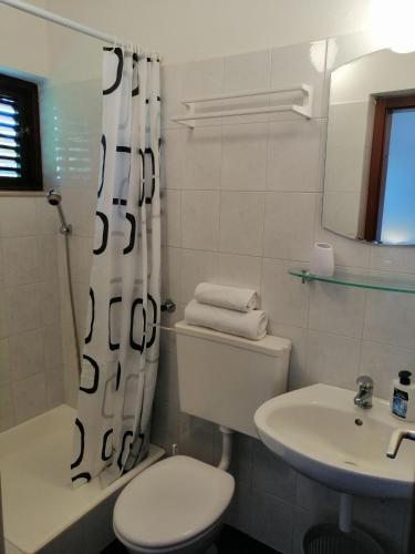 Apartment And Room Caric