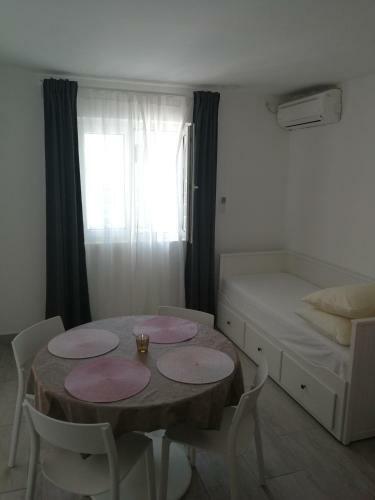 Apartments Zaninovic