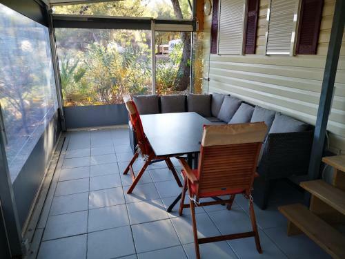 Traumhaftes Mobile Home In Jezera Village Auf Der Insel Murter