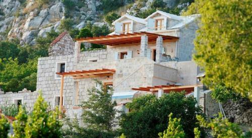 Stone Villa Dvori In Jesenice