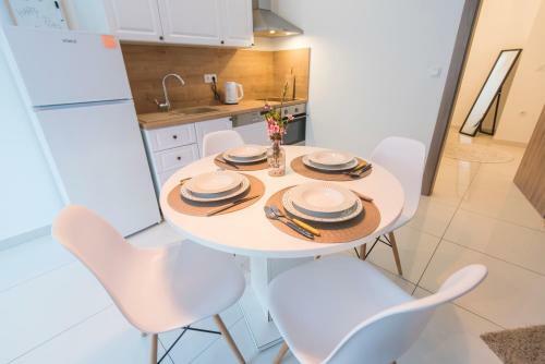 Apartments M And S