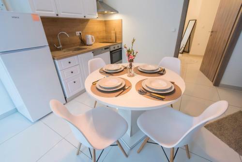 Apartments M And S