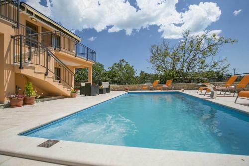 House Vilana