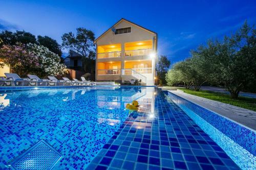 Villa Holiday Home Kakma