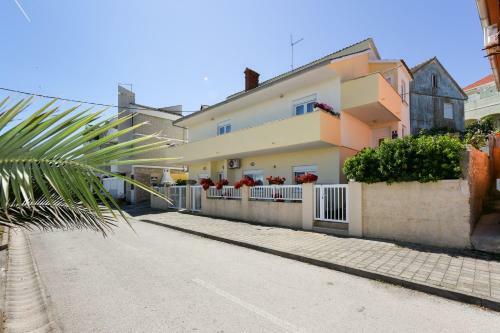 Apartments Kolt - 15m From Sea