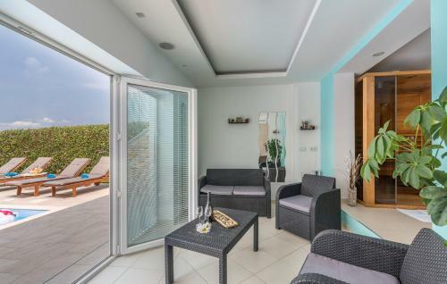Luxury Villa Lavanda With Pool And Sauna