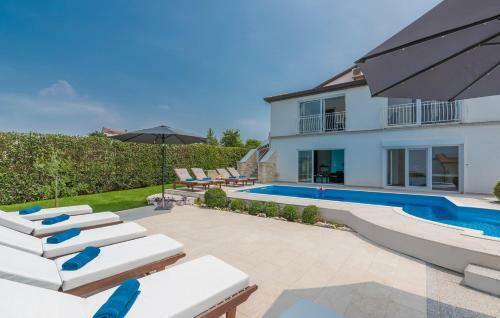 Luxury Villa Lavanda With Pool And Sauna