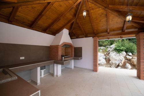 House For Holiday Kiko With Swimmingpool