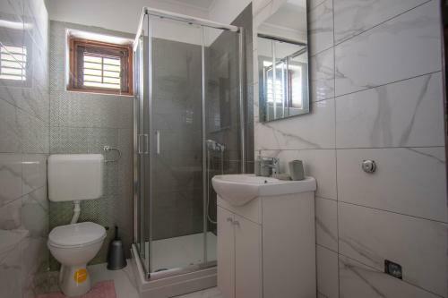 Hostal Holiday House For 18 Persons With Pool Near Porec