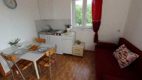 Hostal Apartments Kamenar