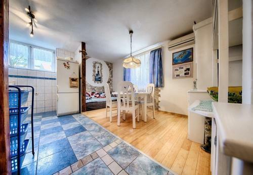 Apartment Marci - 70 M From Sea