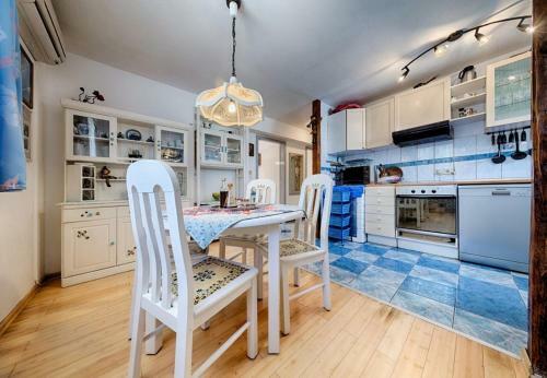 Apartment Marci - 70 M From Sea