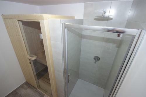 House Lodrica