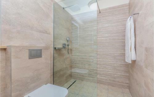 Three-bedroom Holiday Home In Kornic