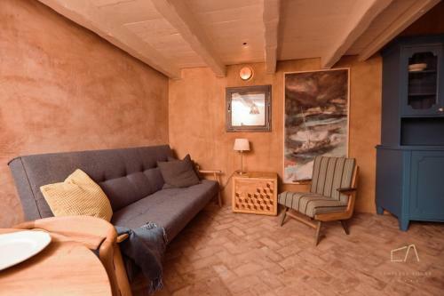 Heritage Stonehouse Jure