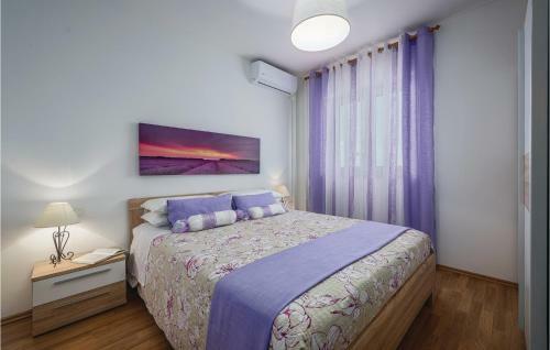 Three-bedroom Holiday Home In Krsan