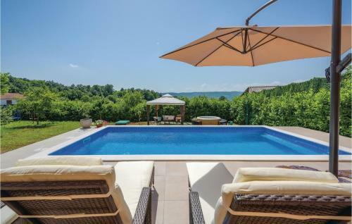 Three-bedroom Holiday Home In Krsan