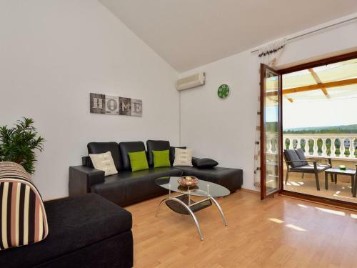 Cozy Holiday Home In Krusevo With Garden