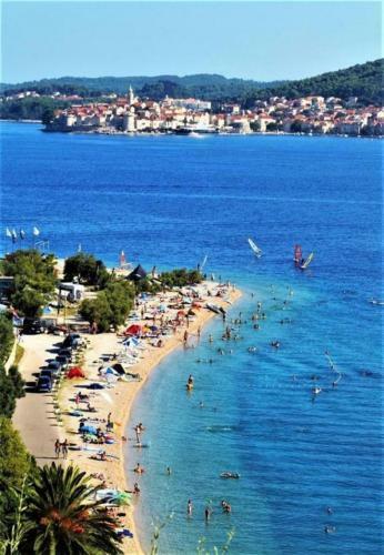 Apartment Igo - 40m From Beach