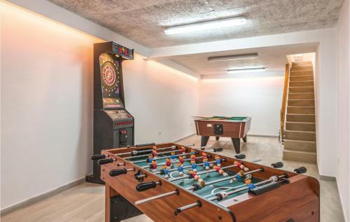 Two-bedroom Apartment In Medici