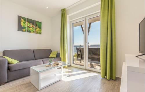 Two-bedroom Apartment In Medici