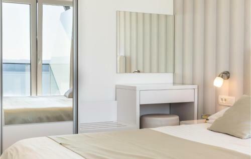 Two-bedroom Apartment In Medici