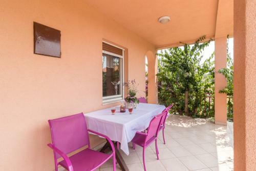 Apartments Ivica 1706