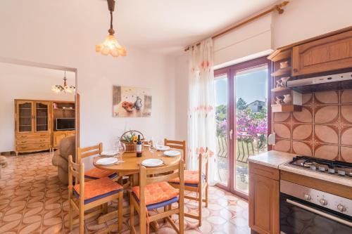 Apartments Ivica 1706