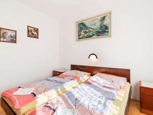 Decent Apartment In Li?njan With Balcony