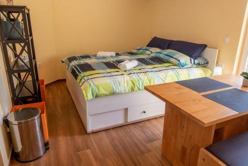 Hostal Via Flavia With Common Pool