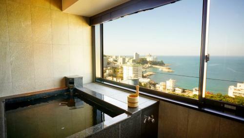 Resort Hotel Laforet Nankishirahama