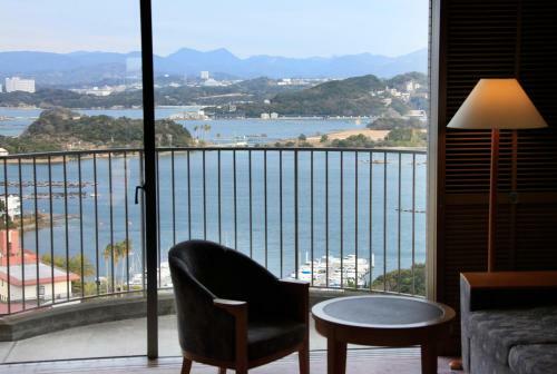 Coganoi Bay Hotel