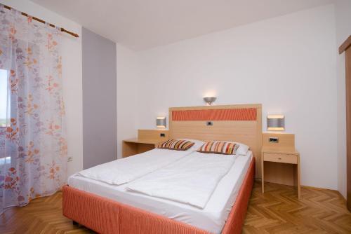Apartments Mirjana
