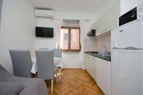 Apartments Mirjana