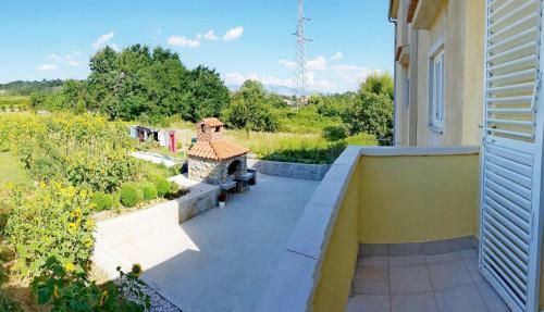 Sunny Apartments