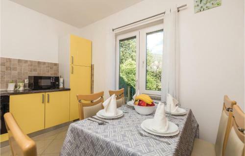 Awesome Apartment In Lovran W/ Wifi And 2 Bedrooms