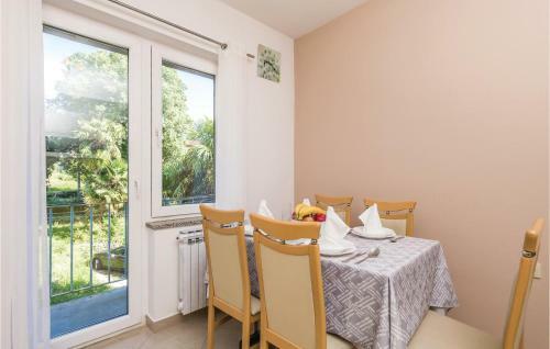 Awesome Apartment In Lovran W/ Wifi And 2 Bedrooms