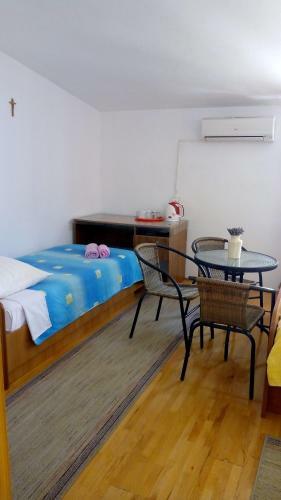 Hostal Guest House Gracijana
