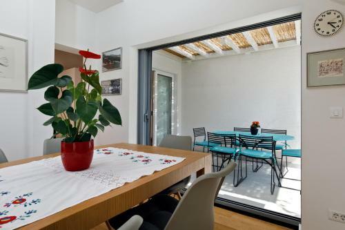 Penthouse Apartment Nugal
