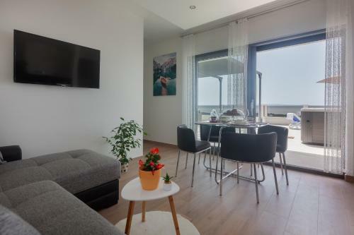 Apartments A&z