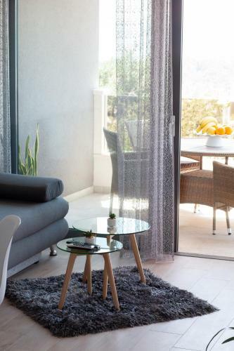 Apartments A&z