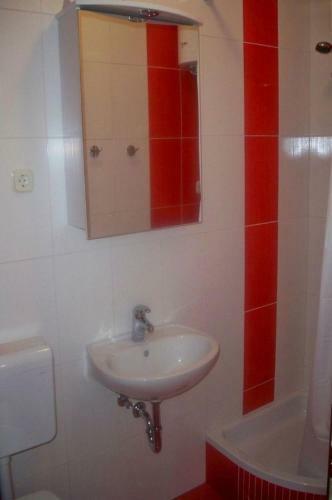 Apartments Sini-with Parking