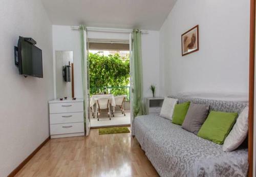 Apartments Jadro - 250m From Beach