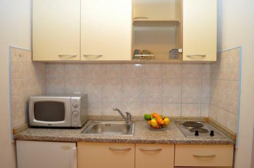 Apartments Ivi - Parking & Garden