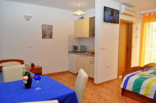 Apartments Ivi - Parking & Garden