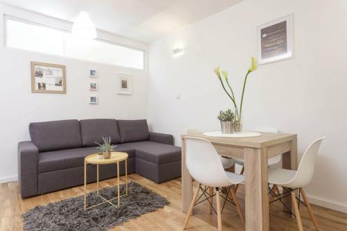 Apartments Maja - 50m From Beach