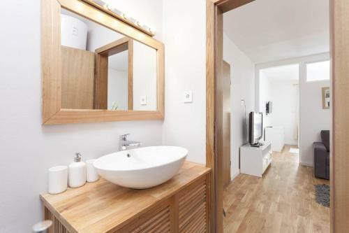 Apartments Maja - 50m From Beach