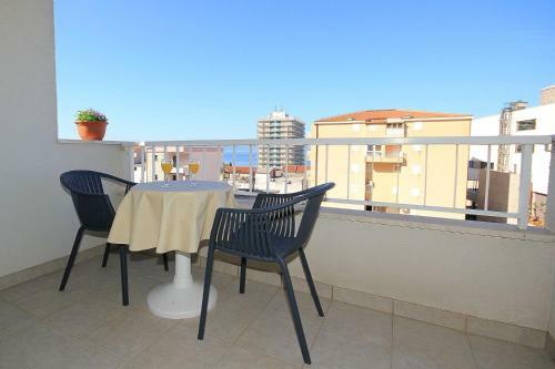 Apartments Emma Holidays
