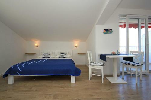 Apartments Emma Holidays