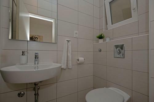 Apartment With Big And Free Private Parking